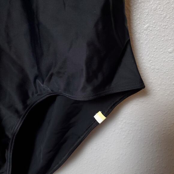 NWT SUMMERSALT Black One Piece Swimsuit The O Ring Reef - Picture 5 of 12